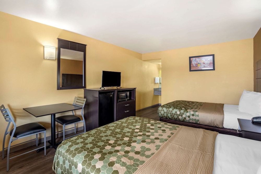 Standard Room, 2 Double Beds, Smoking