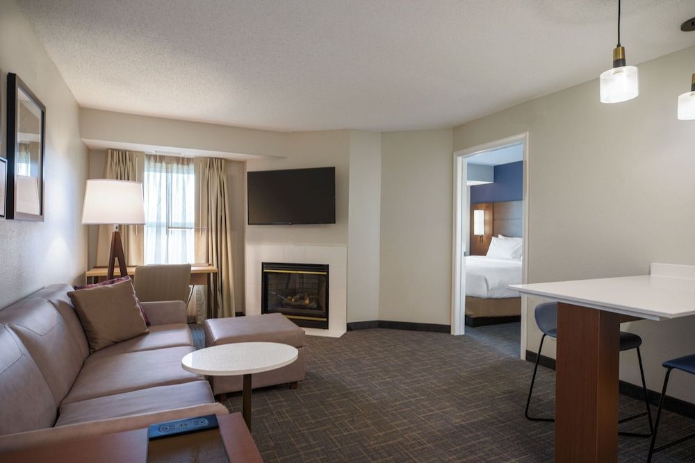 Suite, 1 Bedroom, Non Smoking (Mobility/Hearing Accessible, Tub)