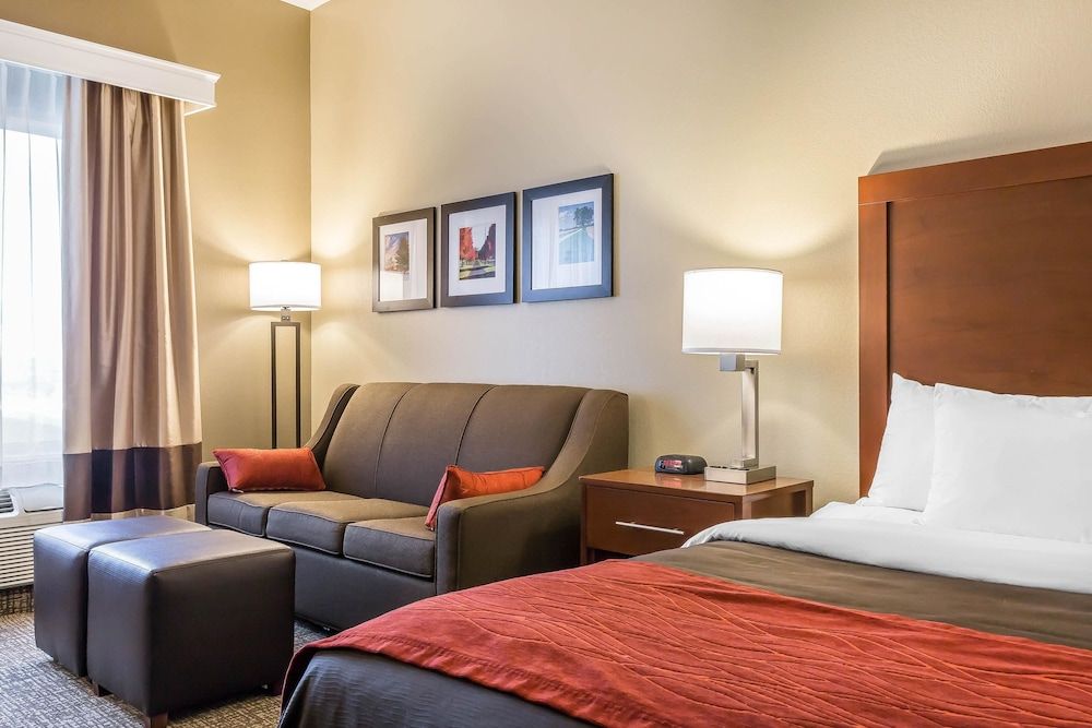Standard Room, 1 Queen Bed, Non Smoking