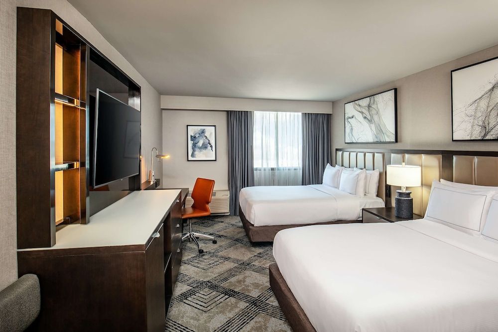 Room, 2 Queen Beds, Non Smoking