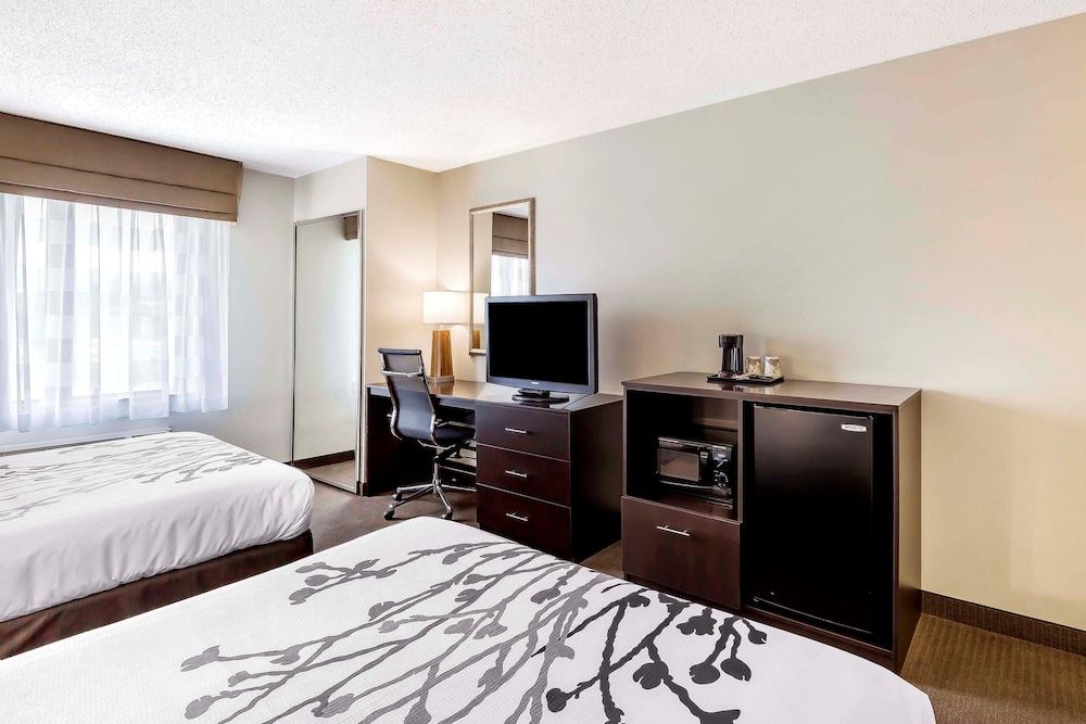Standard Room, 2 Queen Beds, Smoking