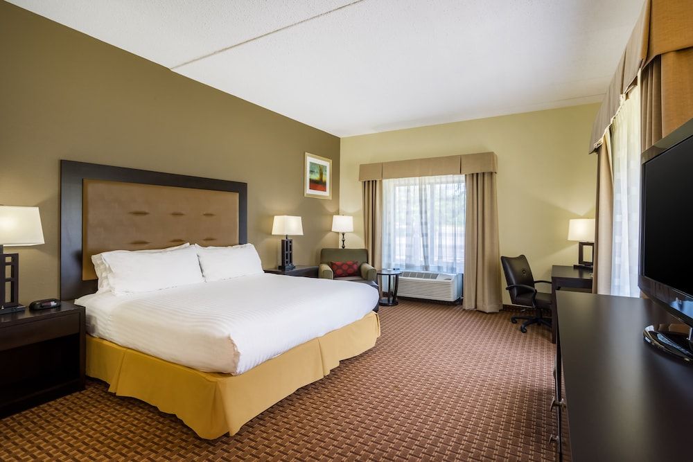 Room, 1 King Bed, Accessible, Non Smoking (Communications)