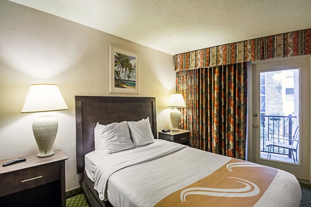 undefined Quality Inn Oceanfront 2