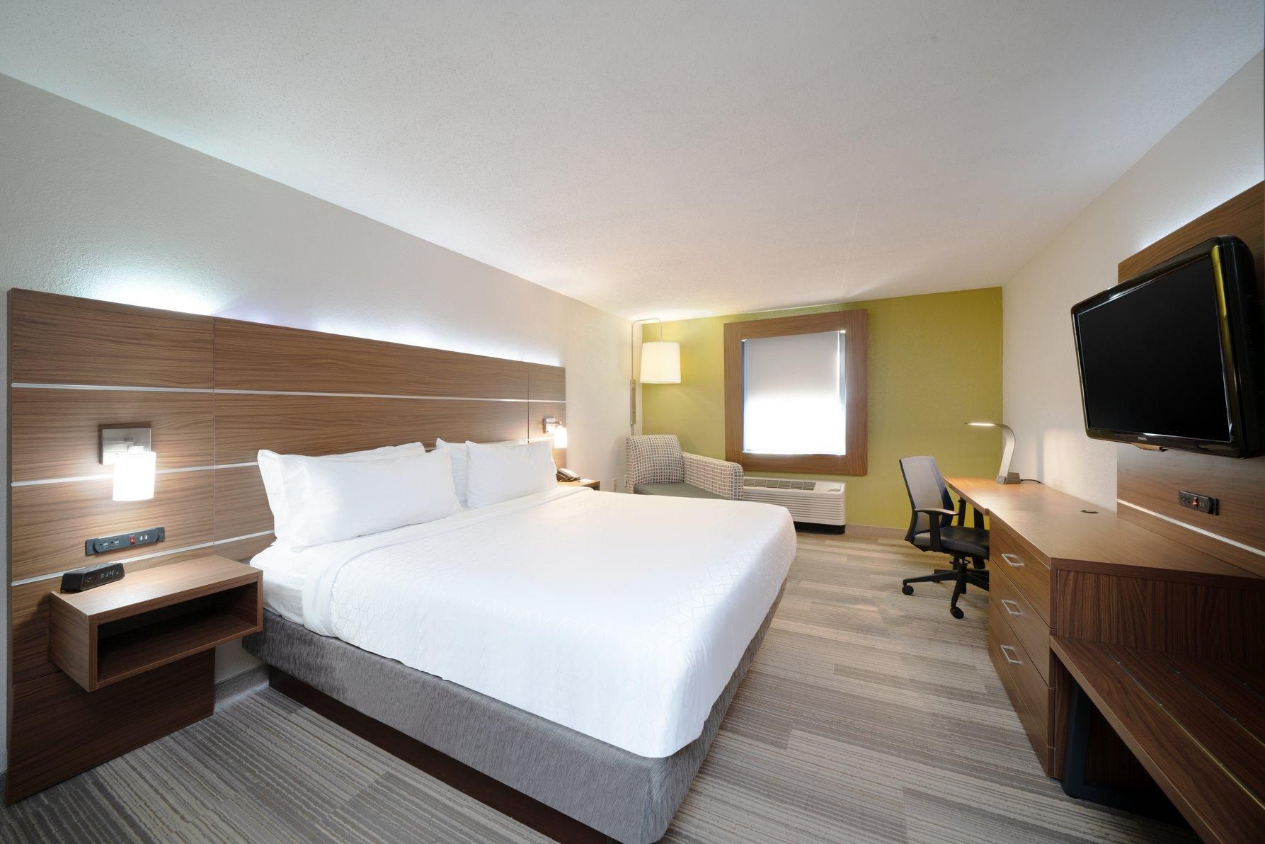 1 King Bed Standard