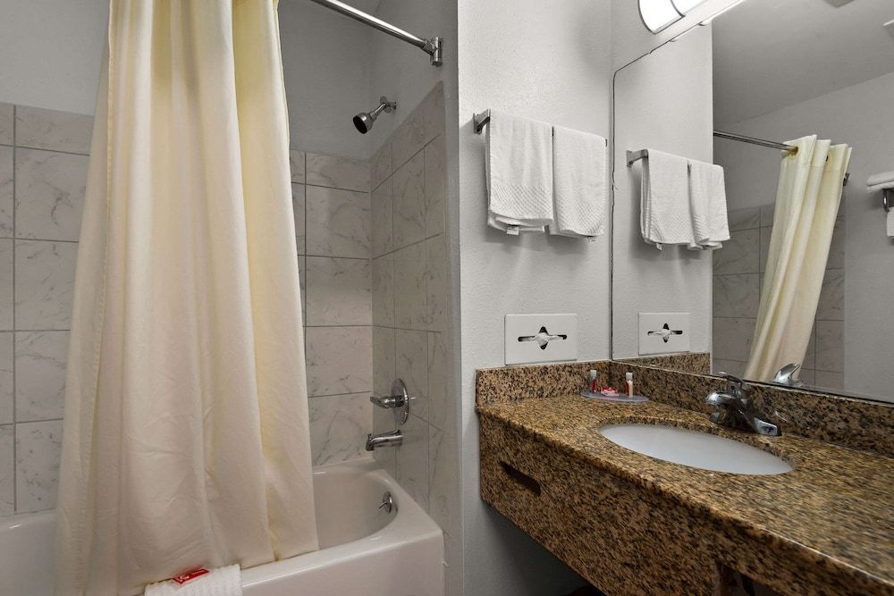 Suite, 2 Queen Beds, Non Smoking
