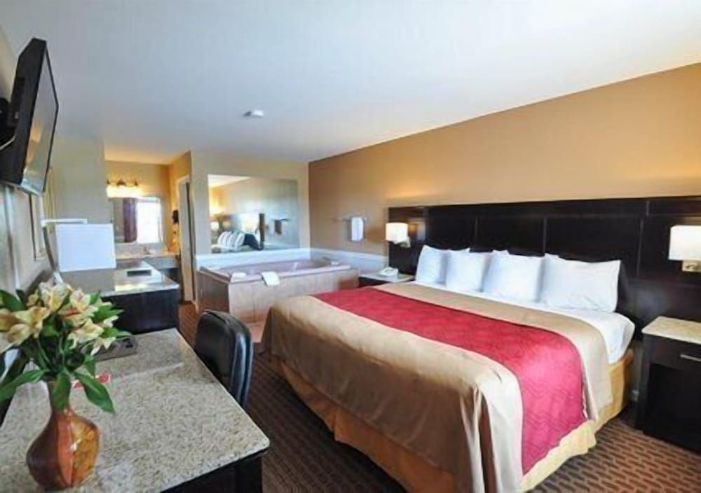 Standard Room, 1 King Bed, Non Smoking