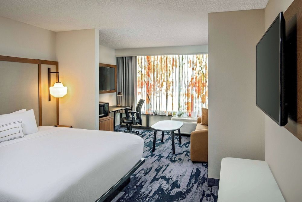 Suite, 1 King Bed