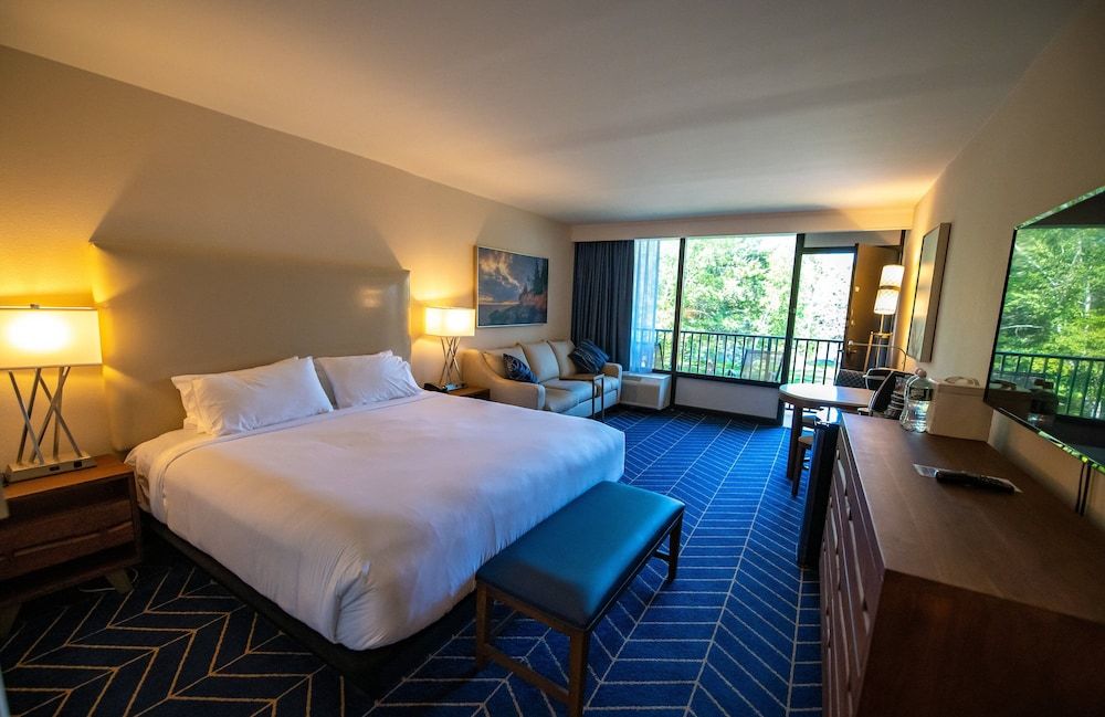 Standard Room, 1 King Bed with Sofa bed, Balcony
