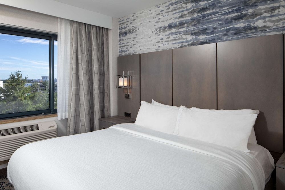 King, Premium Suite, 1 King Bed, Non Smoking