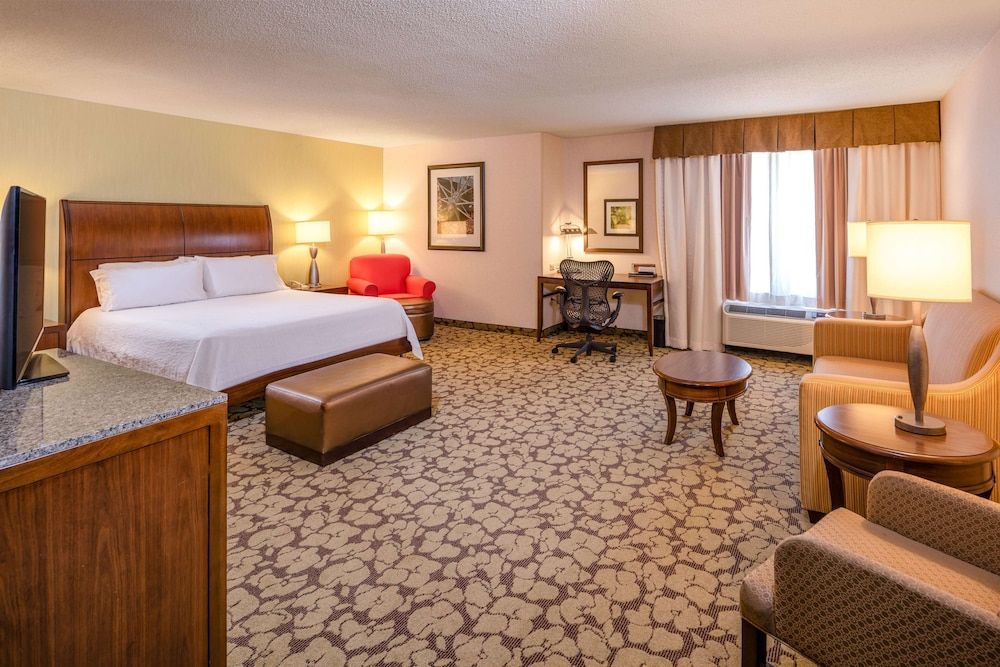 Deluxe Room, 1 King Bed