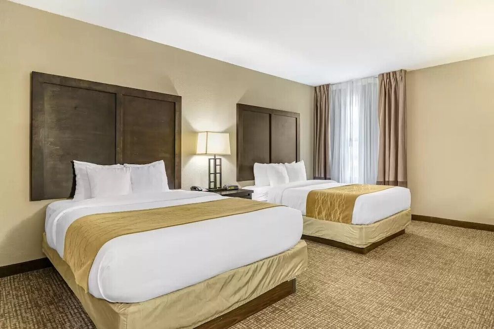 Standard Room, 2 Queen Beds, Non Smoking