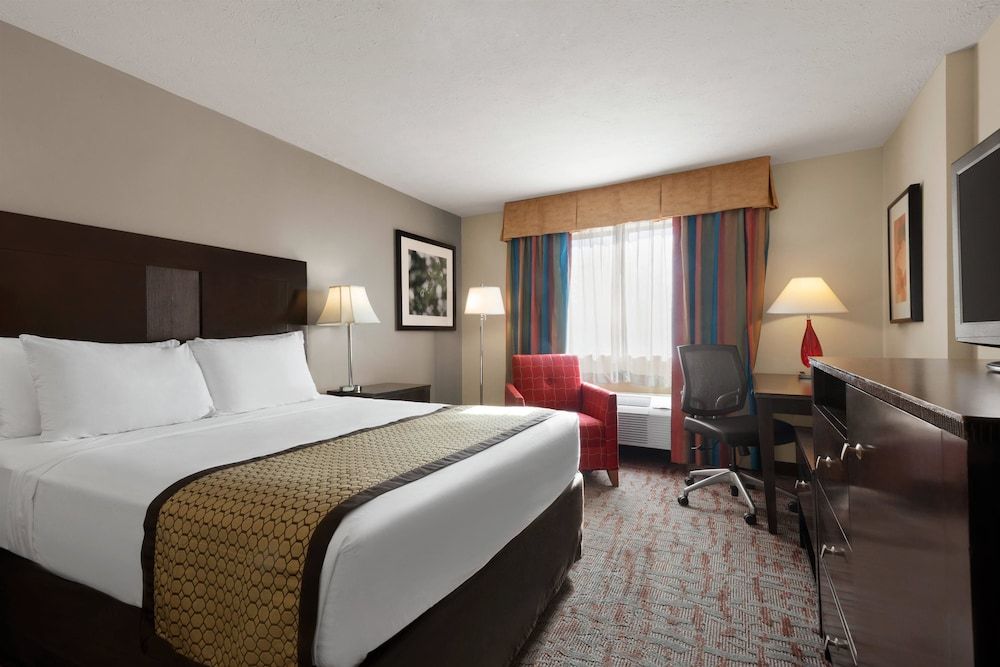 Room, 1 Queen Bed, Accessible, Non Smoking (Mobility)