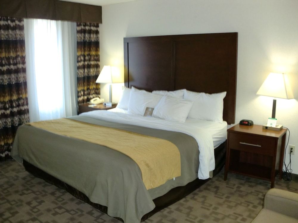 Suite, 1 Bedroom, Non Smoking, Jetted Tub