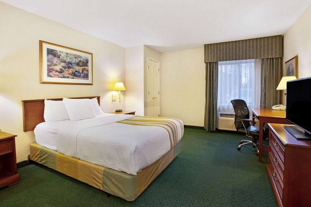 Room, 1 Double Bed, Accessible, Non Smoking (Mobility Accessible)