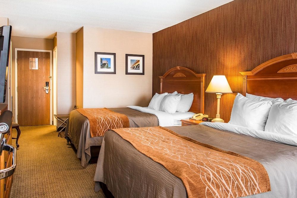 Room, 2 Queen Beds, Non Smoking
