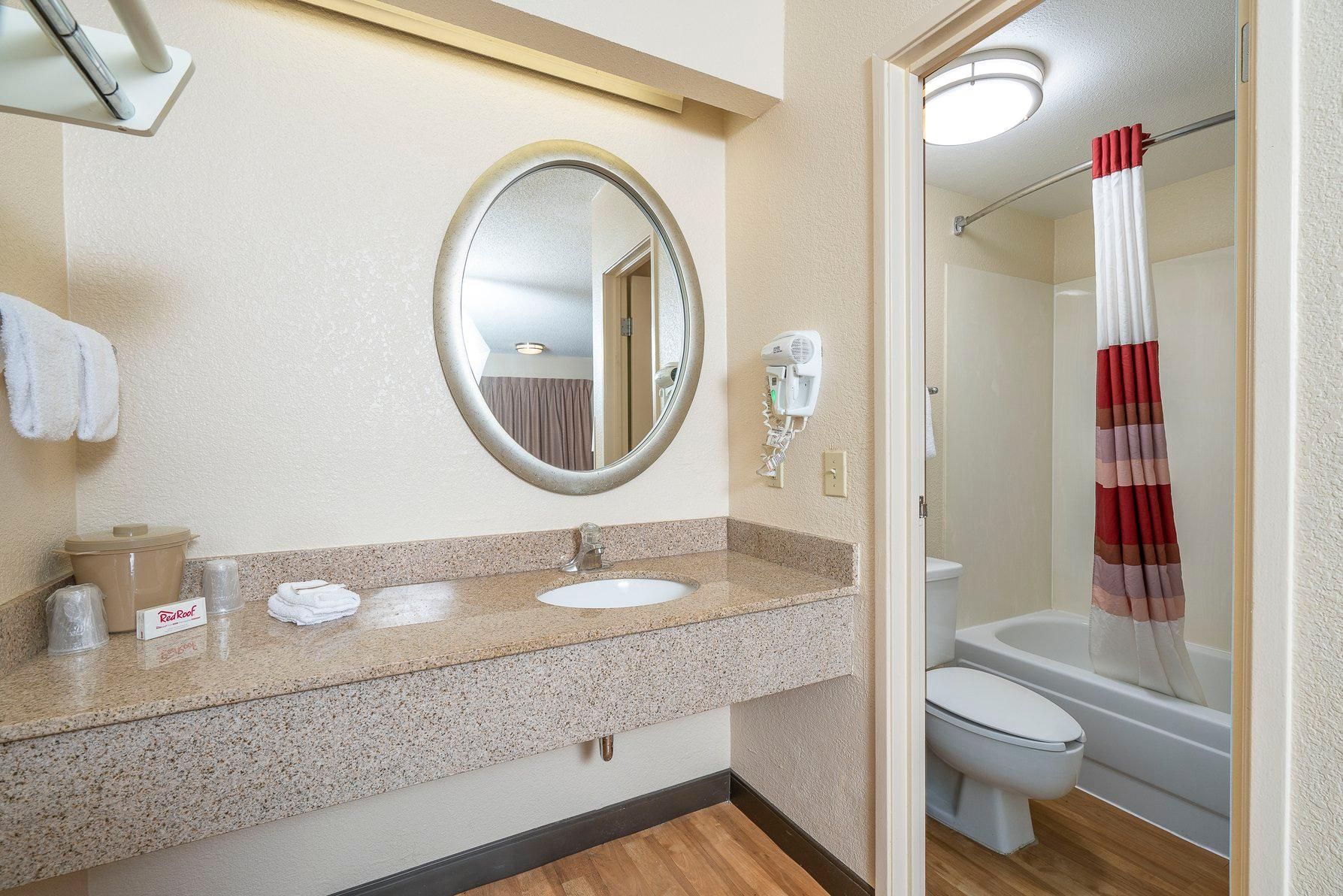 Superior King Smoke Free