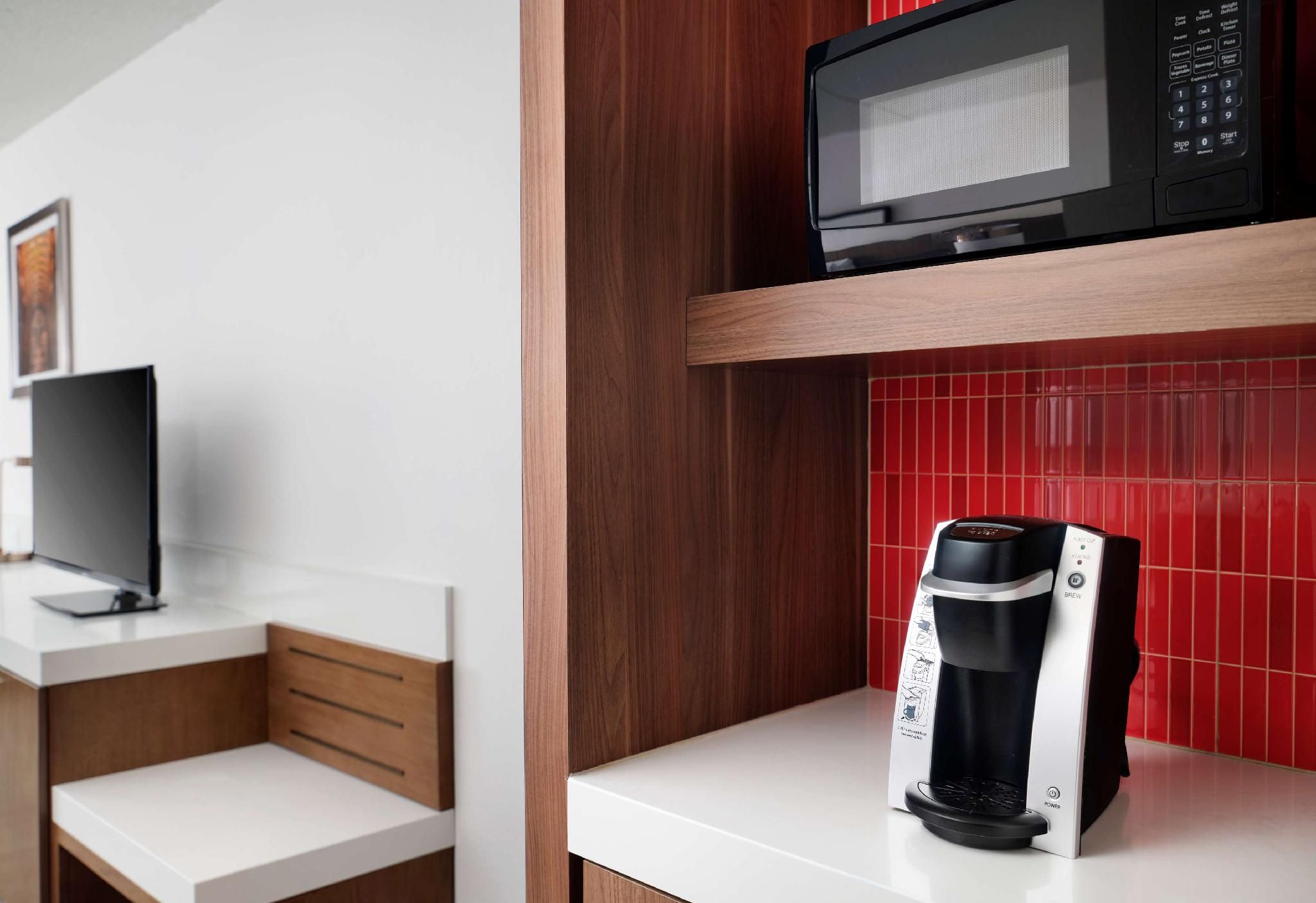 undefined Hilton Garden Inn Detroit Downtown 10