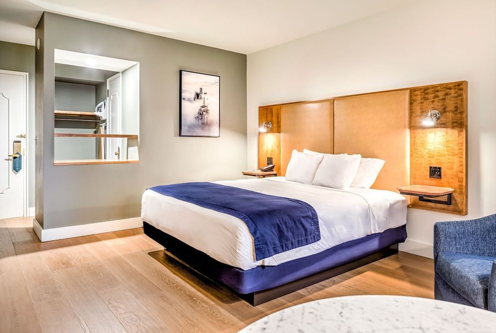 undefined Hotel St. Regis 8