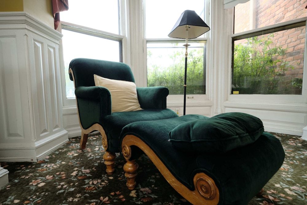 The Inn on Ferry Street Standard Queen 6