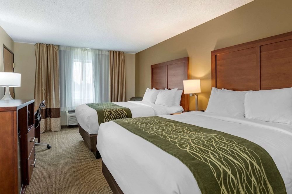 Room, 2 Queen Beds, Non Smoking
