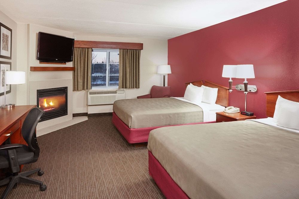 2 Queen Beds, Accessible Room, First Floor, Non-Smoking