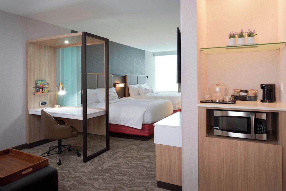 Suite, Multiple Beds, Non Smoking