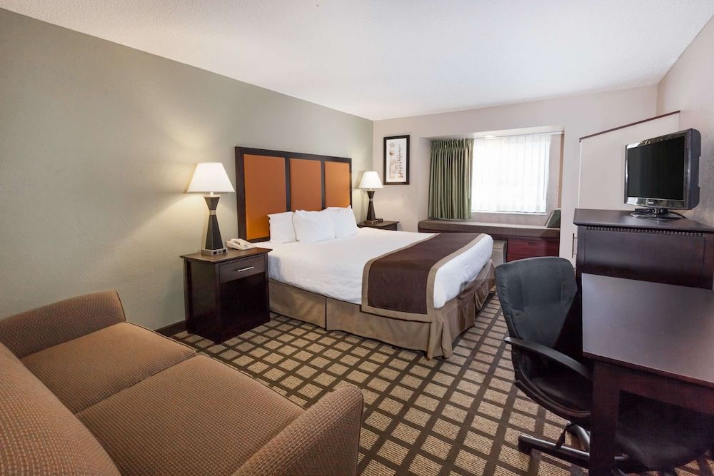 Business Room, 1 King Bed, Non Smoking