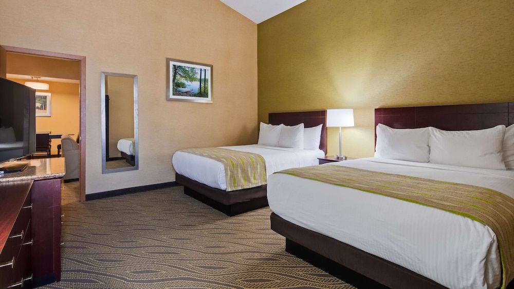 Suite, Multiple Beds, Non Smoking, Kitchen