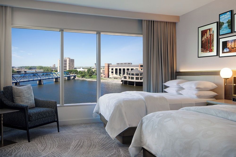 Grand Room, 2 Queen Beds, River View