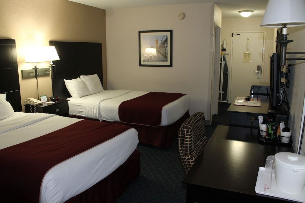Room, 2 Double Beds, Non Smoking, Courtyard View (Second Floor)