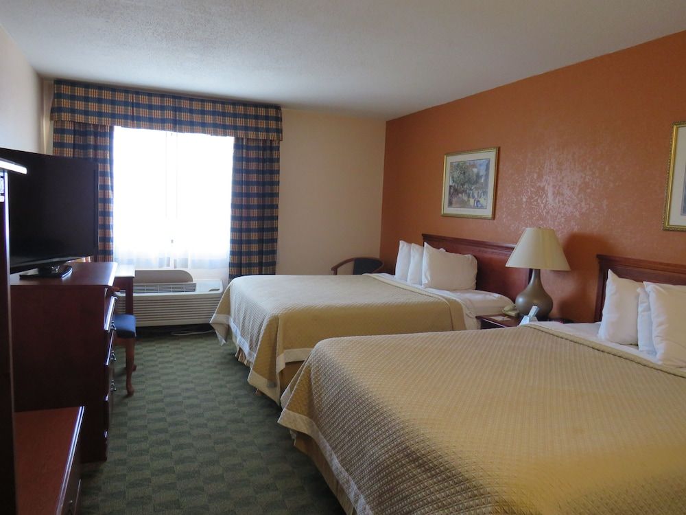 Standard Room, 2 Queen Beds