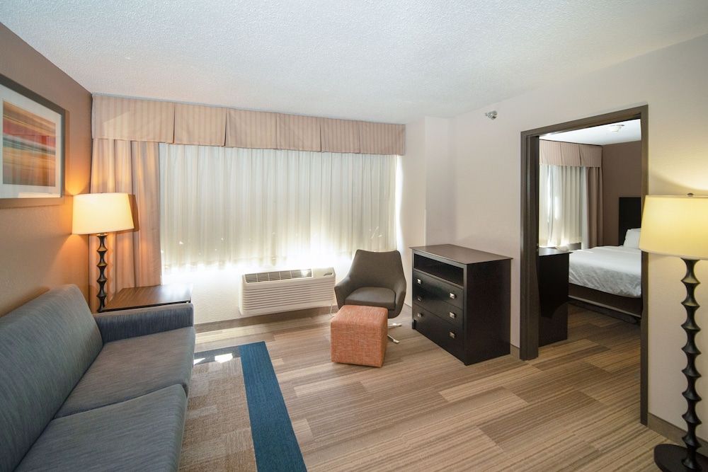 Suite, 1 Bedroom, 2 Bathrooms (Dining Areas)