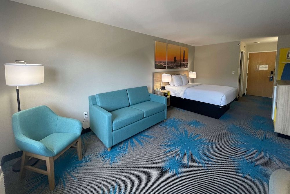 Business Suite, 1 Queen Bed, Non Smoking