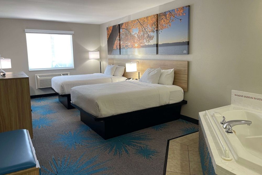 Suite, 2 Queen Beds, Accessible, Non Smoking