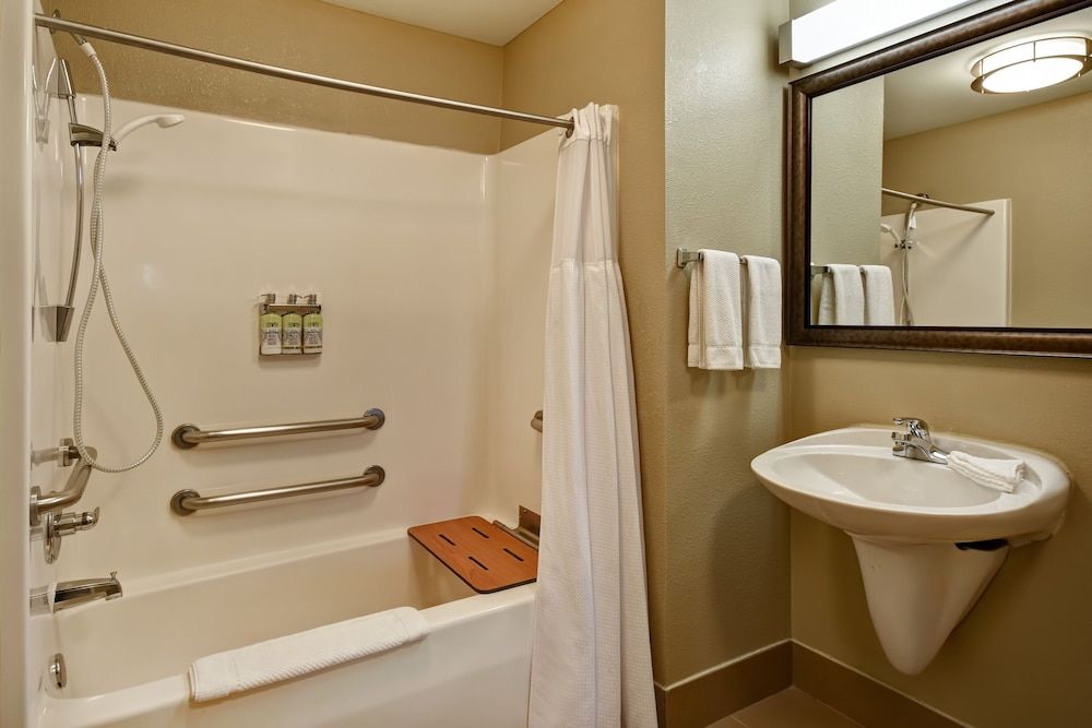 Suite, 1 Bedroom, Accessible Bathtub, Kitchen (Communication, Accessible Tub)