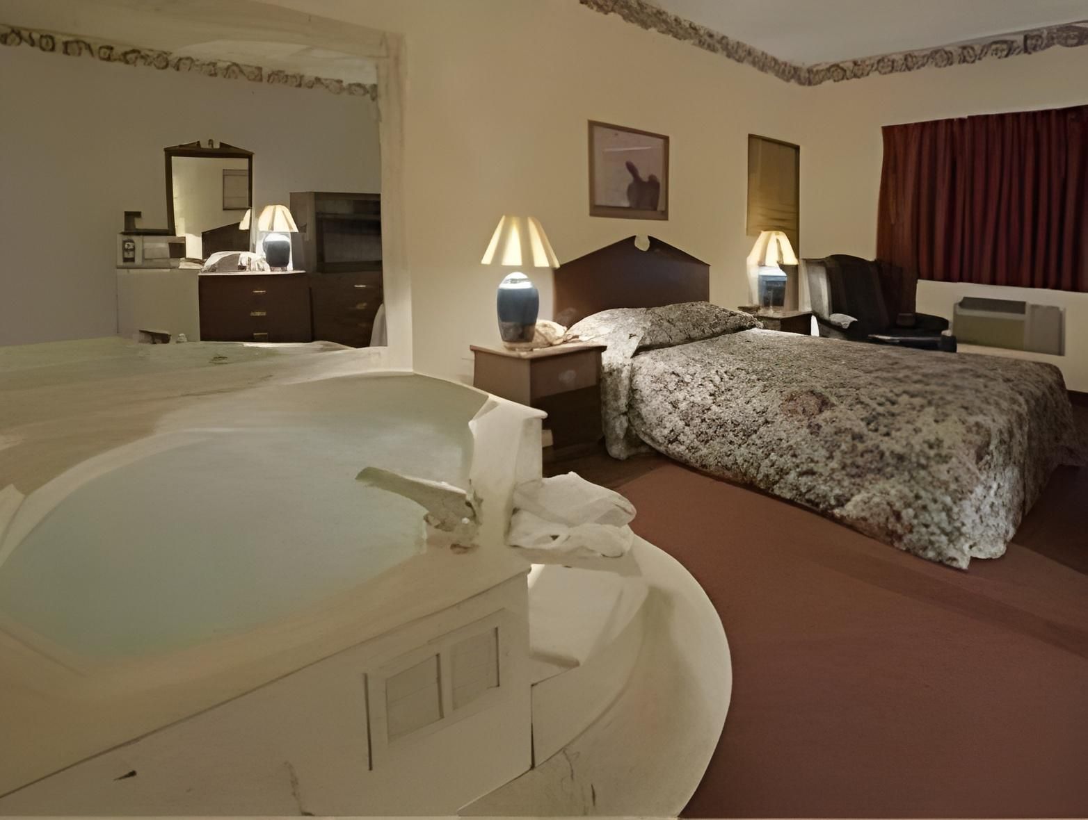 Deluxe Queen Bed