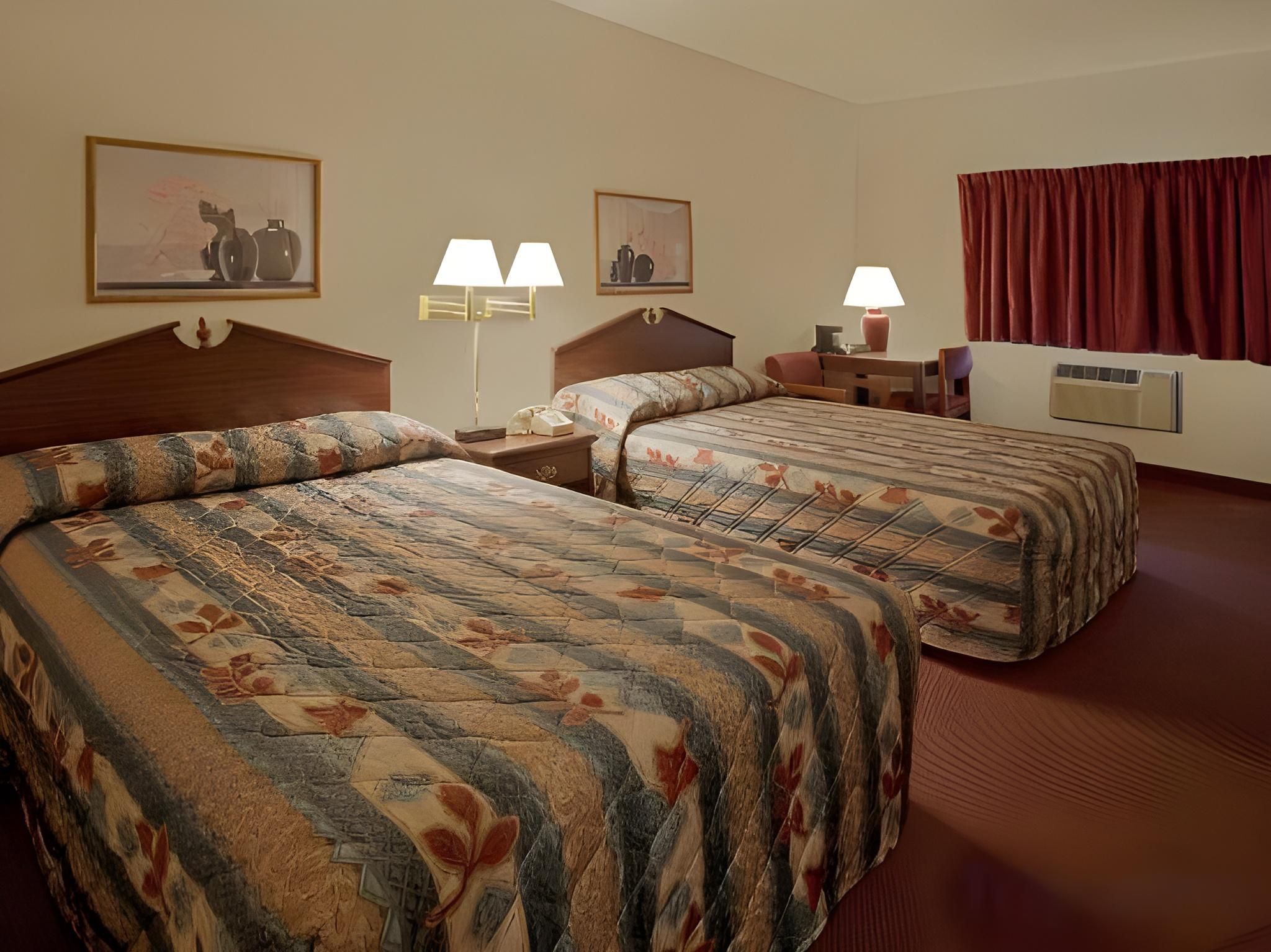 2 Double Beds Non-Smoking