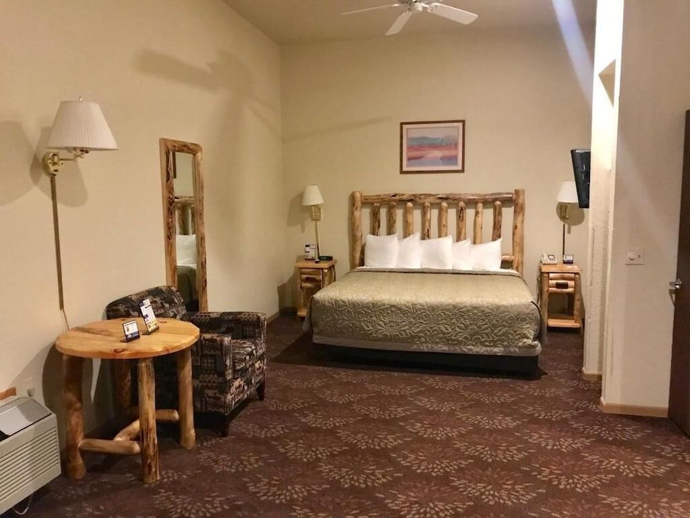 Room, 1 King Bed, Accessible, Non Smoking (Courtside)