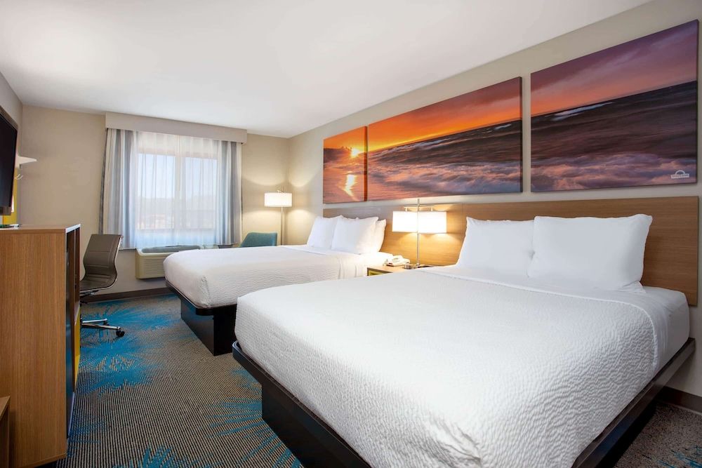 Room, 2 Queen Beds, Non Smoking