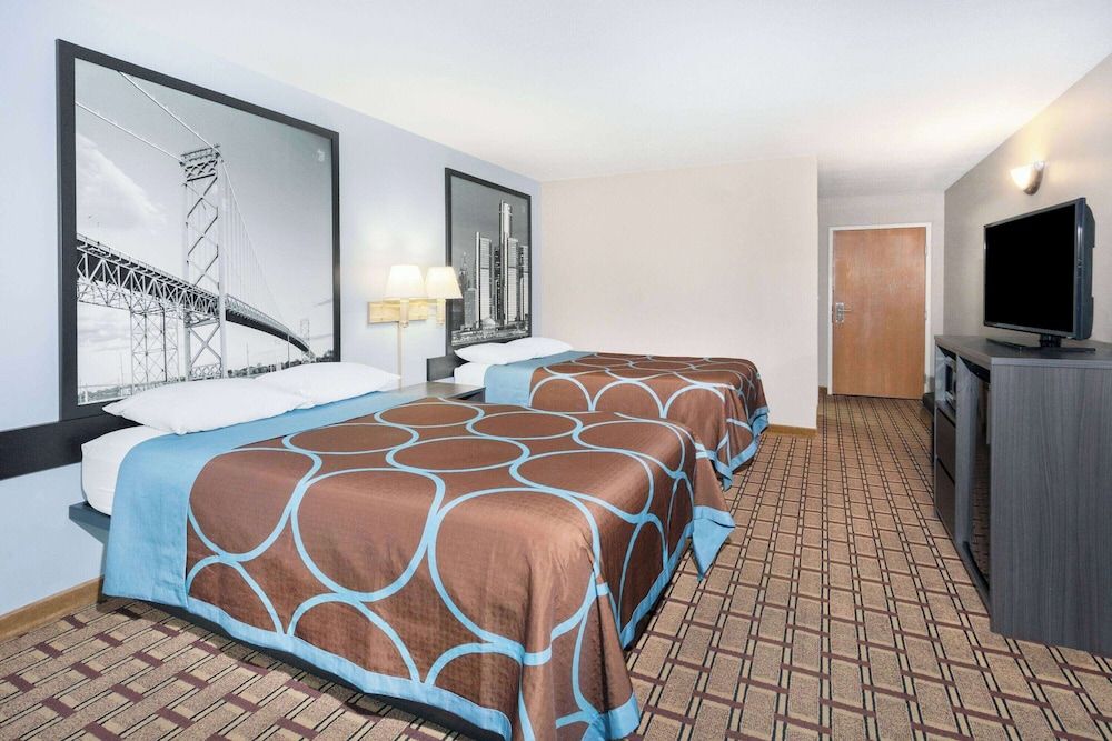 Room, 2 Queen Beds, Accessible, Non Smoking (Mobility, Roll-in Shower)