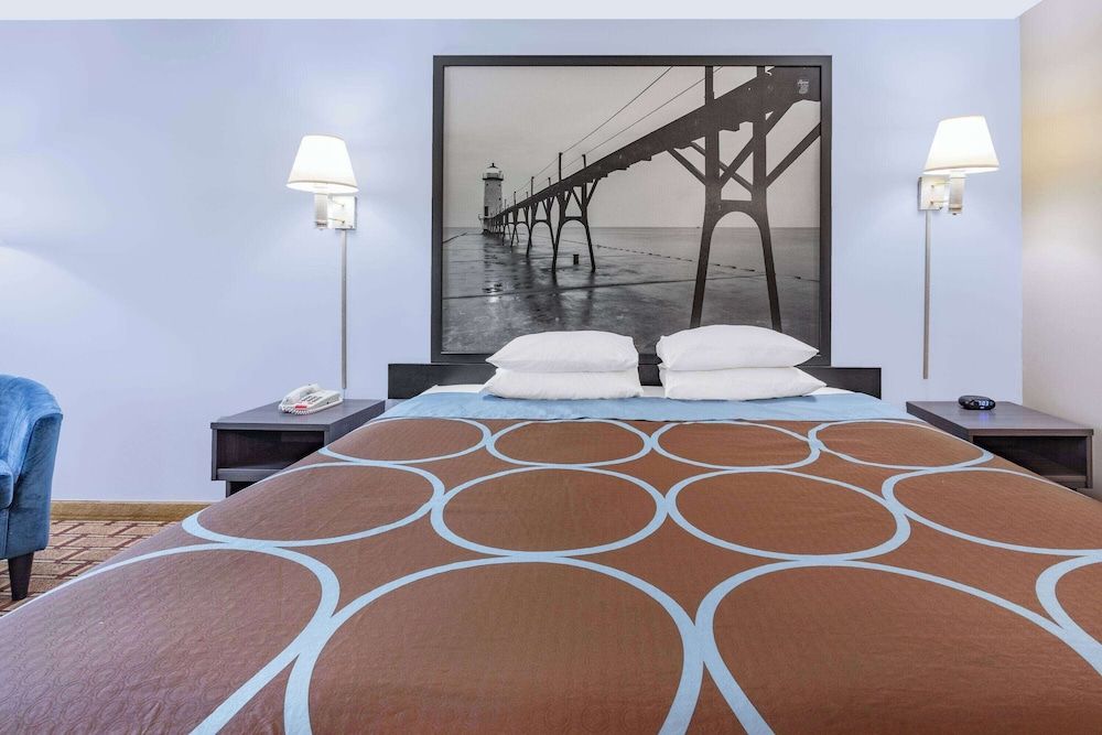 Room, 1 King Bed, Non Smoking (Interior Entrance)