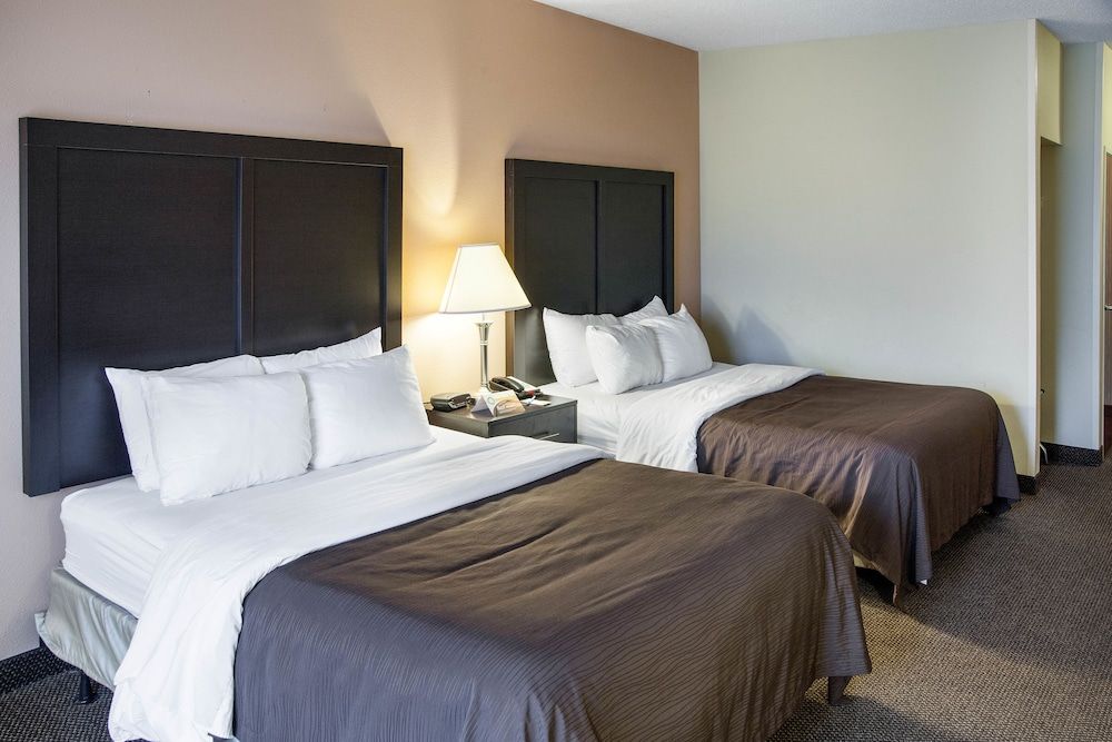 Standard Room, 2 Queen Beds, Non Smoking