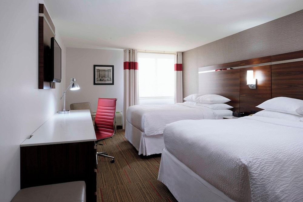 Room, 2 Queen Beds, Non Smoking