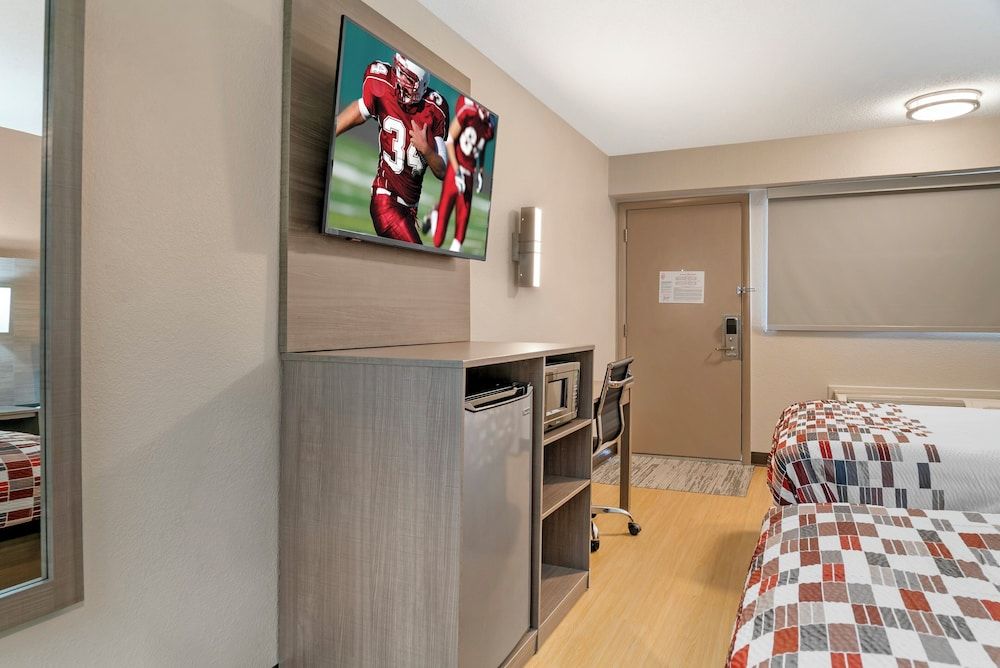 Red Roof Inn Detroit-Rochester Hills/Auburn Hills Standard Room, 2 Double Beds (Smoke Free) 4