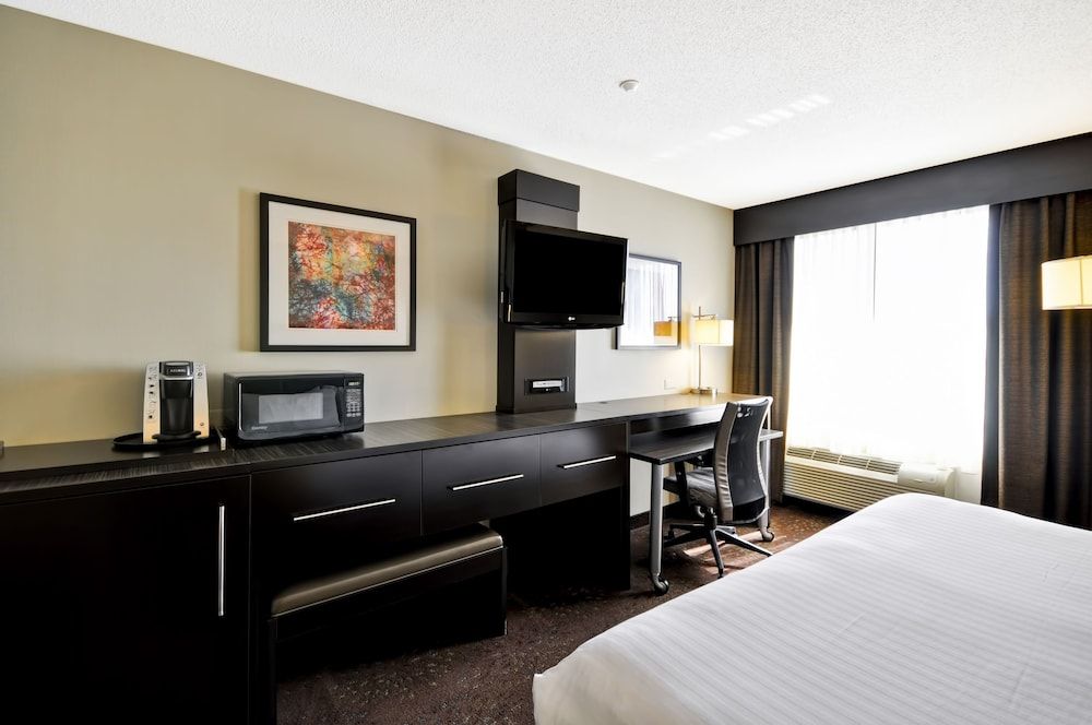 Standard Room, 1 King Bed