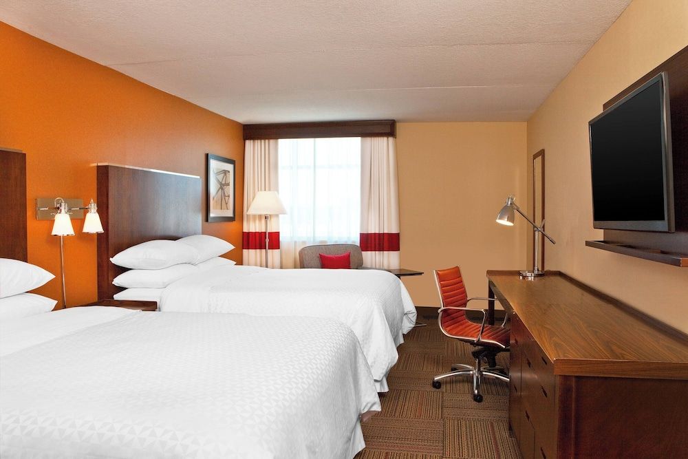 undefined Four Points by Sheraton Saginaw 2