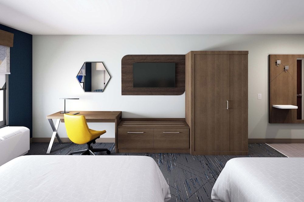 Standard Room, 2 Queen Beds, Lake View