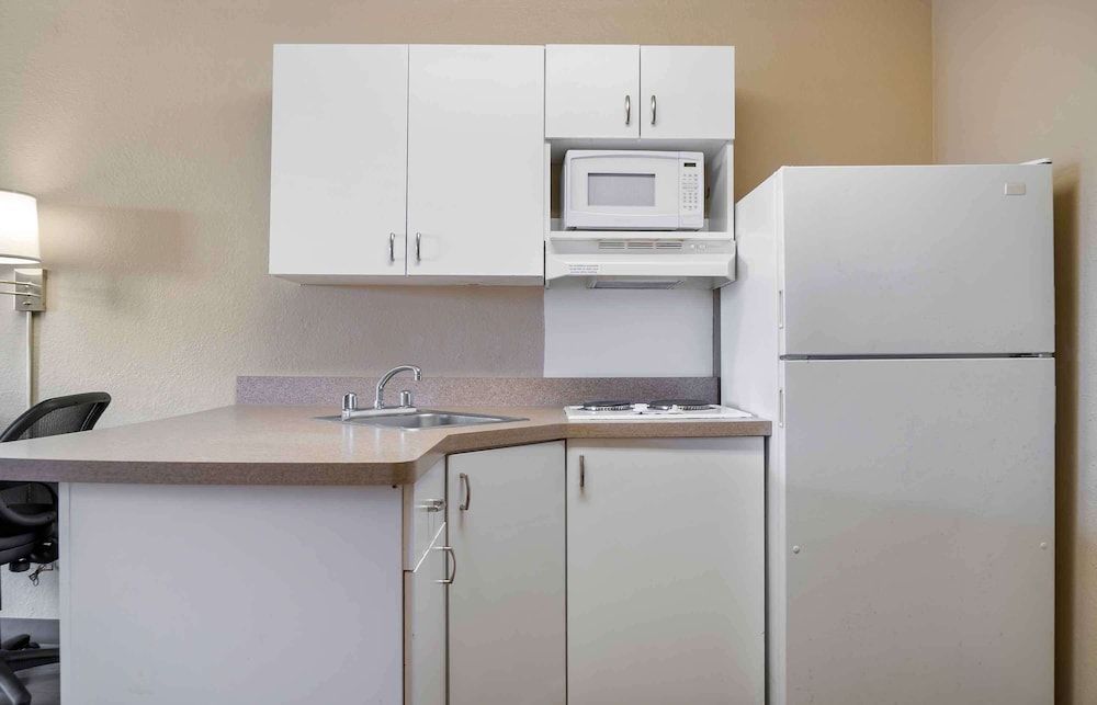 Extended Stay America Select Suites Detroit Sterling Heights Studio, 2 Double Beds, Non Smoking 5