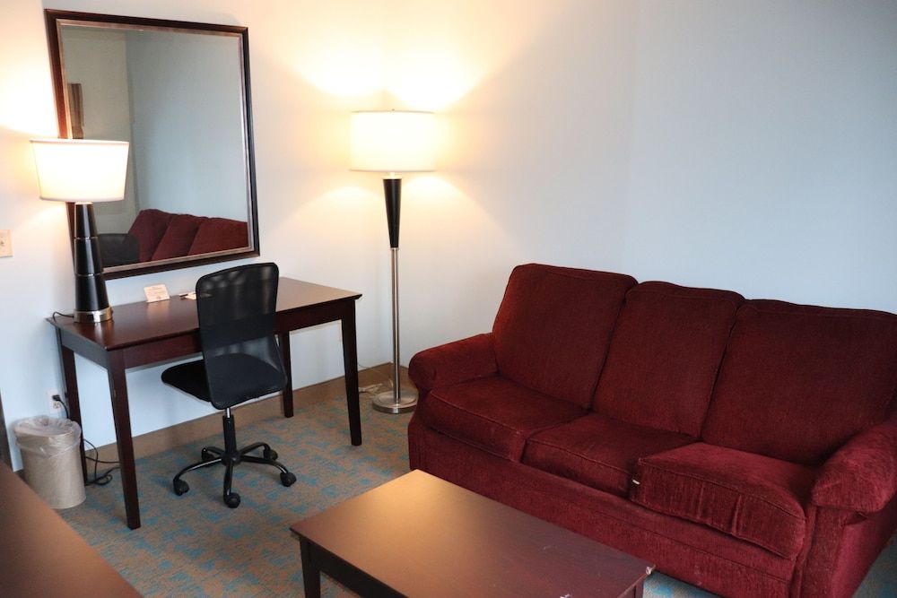 Bay Inn Deluxe Room, 1 King Bed (No Pets Allowed) 4