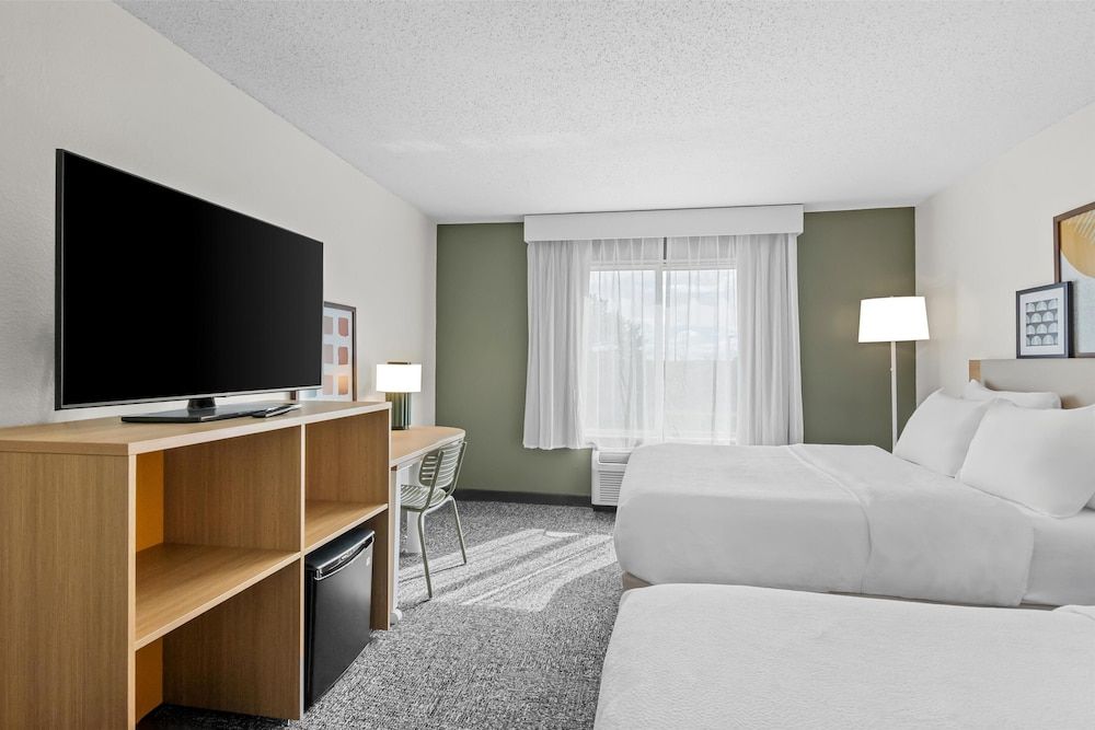 Room, 2 Queen Beds, Accessible (Hearing)